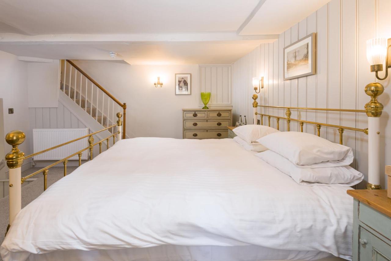 Crown Hotel Стамфорд Екстер'єр фото